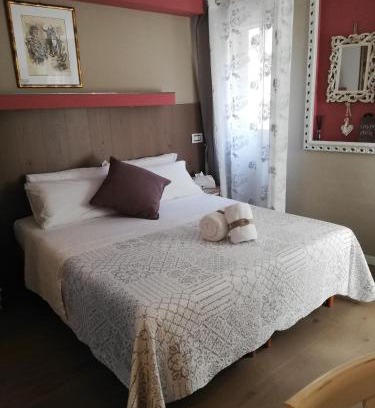 Chioggia Bed & Breakfast | Elegant B & B San Domenico: Guest Rated 9.6, Pet Friendly!