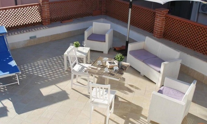 Pozzuoli Bed & Breakfast | Guest Rated 10/10: Family-Friendly B&B Sofia with Breakfast