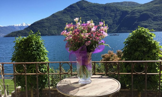 Cannobio Bed & Breakfast | Oceanfront B&B Spiaggia Amore with Breakfast & Pet Friendly