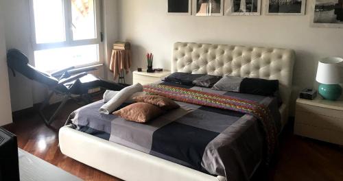 Aversa Bed & Breakfast | Cozy B&B Stanze Lussuose: Top-Rated with Breakfast & Hot Tub