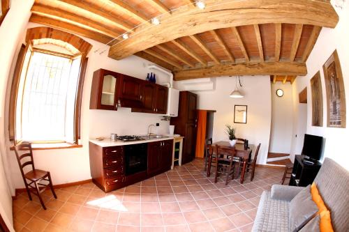 Cremona Bed & Breakfast | Pet-Friendly B&B Stradivari: Eco Retreat with Hot Tub