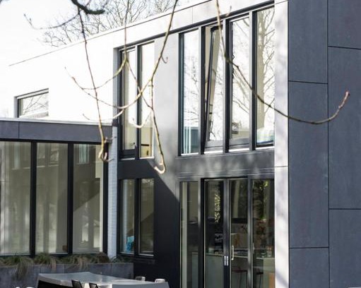 Heeze Bed & Breakfast | Guest Favorite B&B StudioLKE: Family Friendly with Breakfast