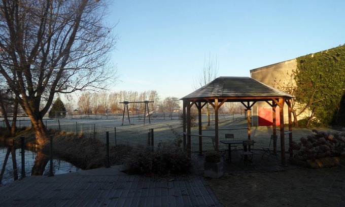 Moorsele Hotel | Cozy B&B Ter Gracht with Restaurant & Family-Friendly Amenities