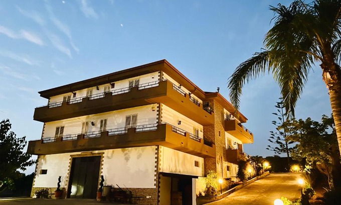 Partinico Bed & Breakfast | Pet-Friendly B&B Torre Turrisi with Top Guest Rating 9/10