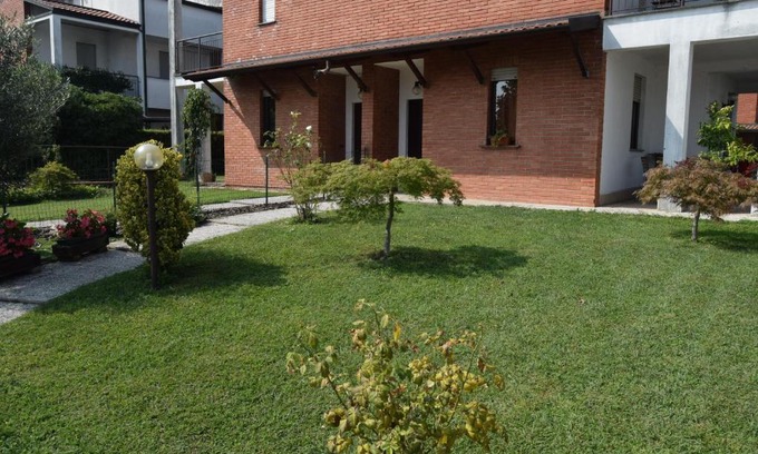 Brugherio Bed & Breakfast | Pet-Friendly B&B Villa Lodigiana: Rated 8.8/10 by Guests