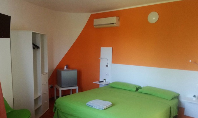 Battipaglia Bed & Breakfast | Discover B&B Villa Napoli - Family-Friendly Retreat in Battipaglia
