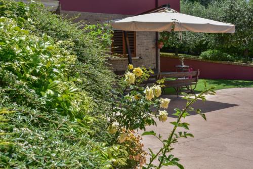 Torricella Sicura Bed & Breakfast | Oceanfront B&B Villa Passero: Guest Rated 9.3/10
