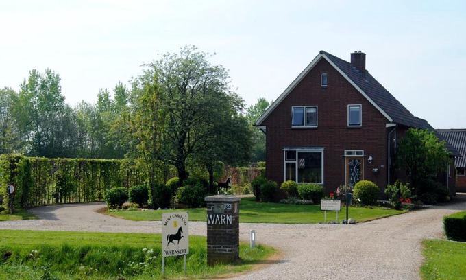 Wichmond Bed & Breakfast | Cozy B&B Warnstee: Oceanfront Retreat with Pet-Friendly Perks