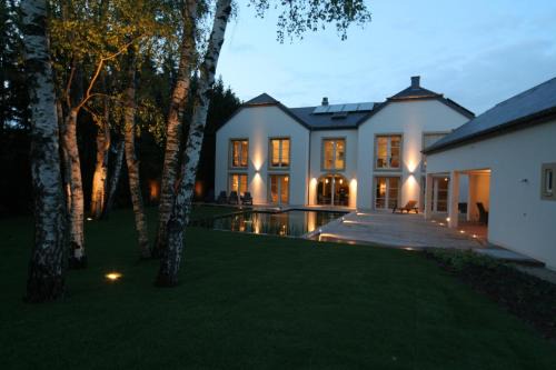 Christnach Bed & Breakfast | Oceanfront Escape at B&B White Pearl - Rated 9.1/10!