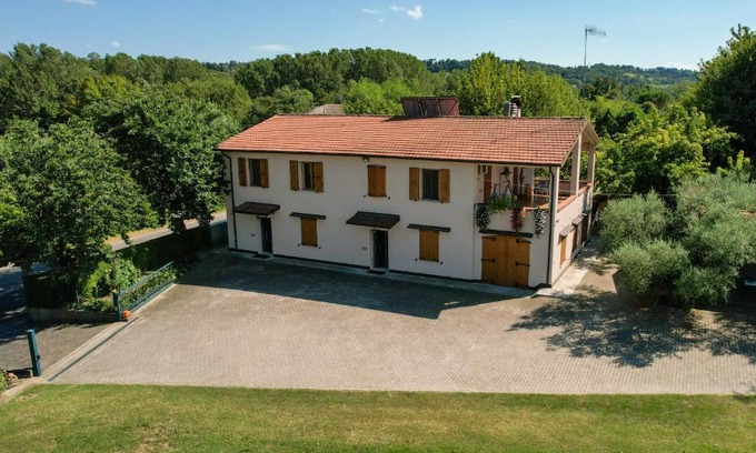 Imola Bed & Breakfast | Guest Favorite: B&B Zvana's - Da Giovanna with Kitchen