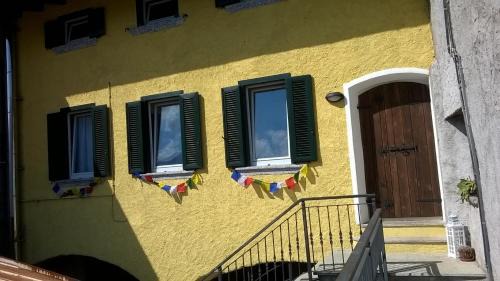 Traona Bed & Breakfast | Family-Friendly Retreat at B&Be Happy for Memorable Stays