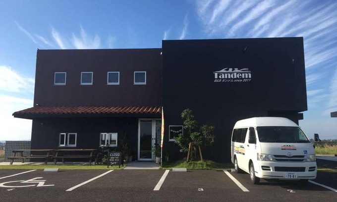 Ginoza Hotel | Welcoming B&B Tandem: Perfect for Families and Accessibility