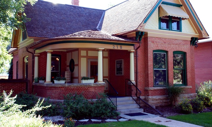 Old Town Apartment | Historic Landmark Stay in Old Town Fort Collins with Spa