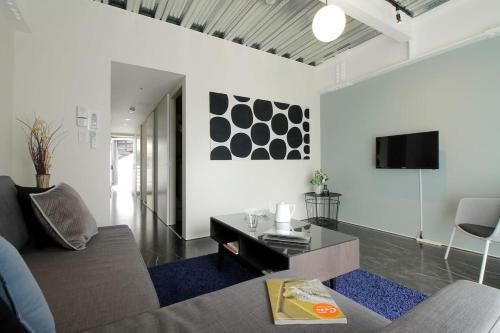 Hiroshima City Centre Apartment | Comfortable bHOTEL Komachi - Ideal Apt for Families Near PeacePark