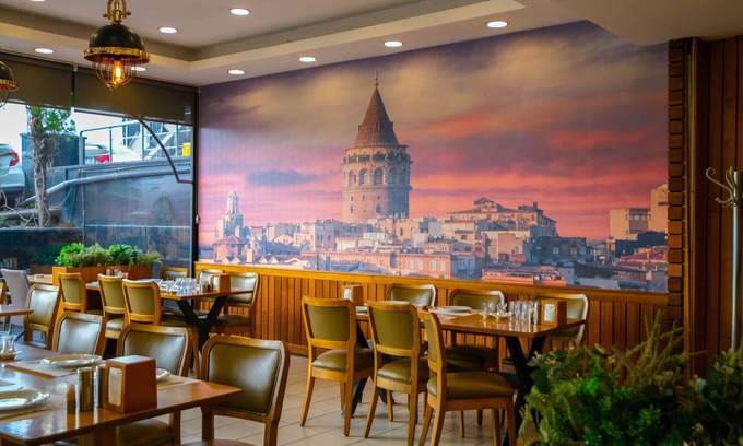 Kucukcekmece Hotel | Elegant B'İstanbul Hotel: Top-Rated Stay with Breakfast
