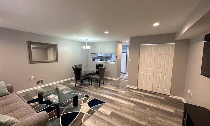 Baltimore Apartment | Pet-Friendly 2Br Condo: Enjoy a Peaceful Stay Near It All