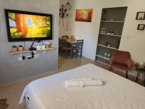 Giv'at Yo'av Apartment | Discover B Resort: Family-Friendly Retreat in South Golan