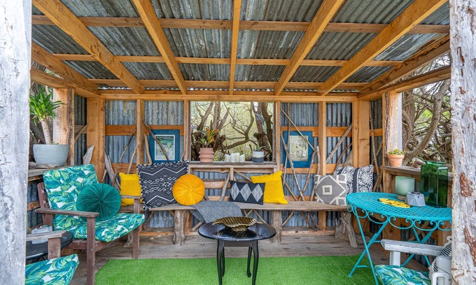 Bandon Hotel | Eco-Friendly Retreat at b.side motel + rv with Breakfast