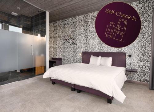 Menziken Hotel | Pet-Friendly b-smart Hotel Menziken: 4-Star Family Retreat