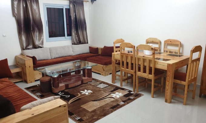Ngor Apartment | Beautiful B-YOU Apartment: Family-Friendly with Netflix & WiFi