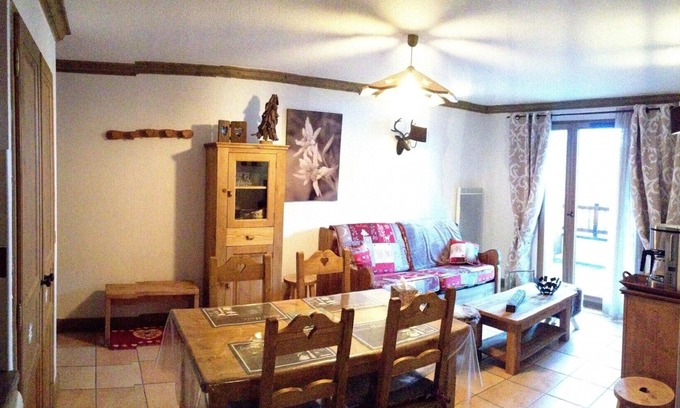Prapoutel Apartment | Cozy Getaway: 33 m² Retreat for Up to 4 Guests