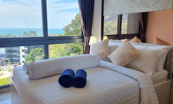 Ao Nang Apartment | Seaview One Bedroom Apartment Steps from Ao Nang Beach