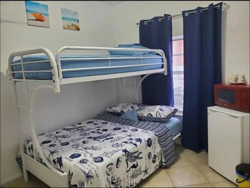 Little Havana House | Budget-Friendly Private Bedroom with Bath in Little Havana
