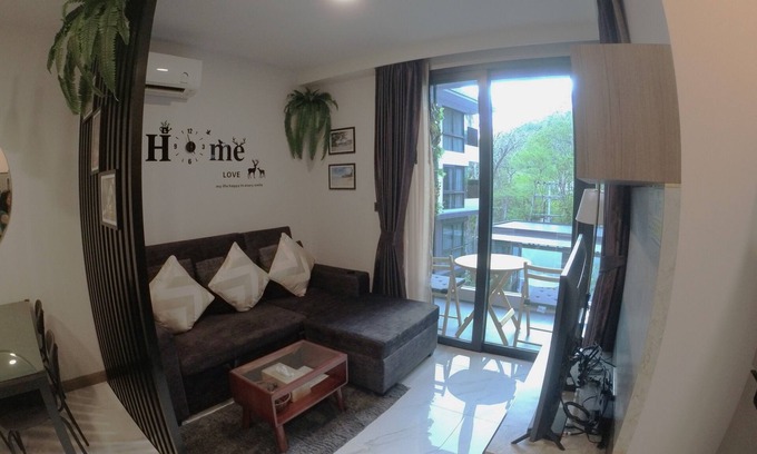 Ao Nang Apartment | Top Floor Pool View 1 Br at Ao Nang Beach - Family Friendly