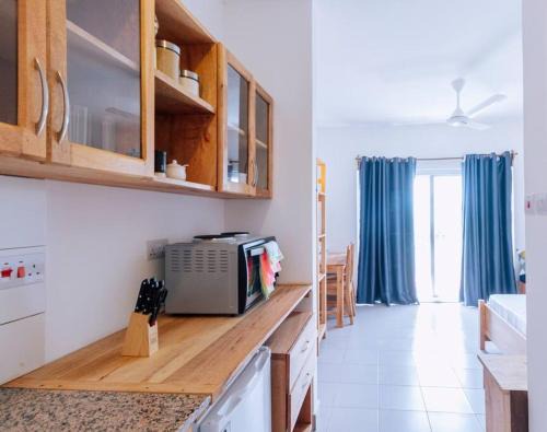 Fumba Apartment | Pet-Friendly Getaway at B8 Studio, Apt 22 Mwangani Apartments