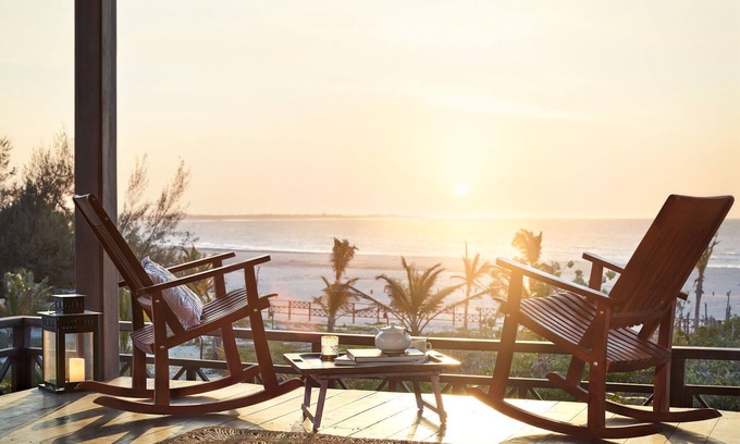 Camocim House | Experience Baía das Caraúbas Chalets with Ocean Views