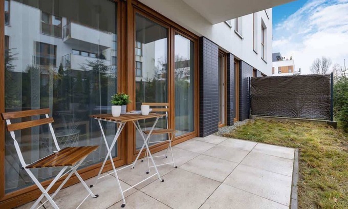Katowice Apartment | Modern Apartment with Kitchen & Pet-Friendly in Bażantowa