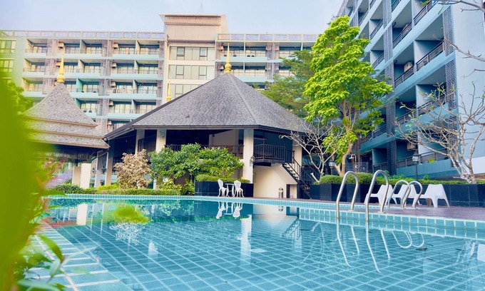 Bang Sare Hotel | Experience Baan Bangsare Resotel Chonburi with Ocean Views