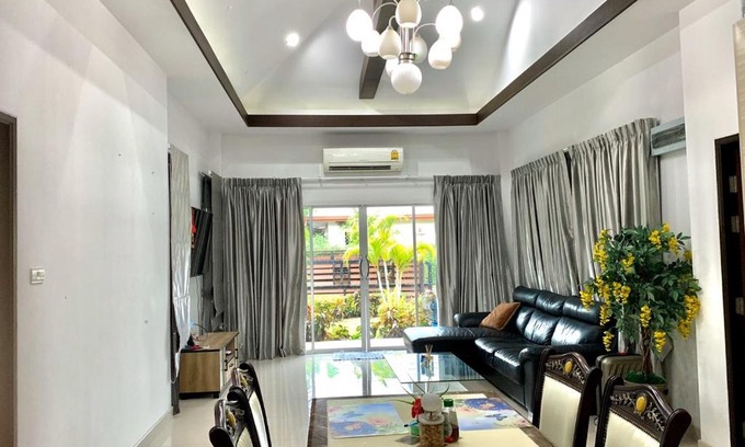 Huai Yai Villa | Family-Friendly BAAN DUSIT PATTAYA PARK VILLA & Water Park