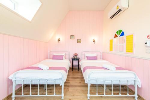 Pua Hotel | Discover Baan Kang Hun Pua Cottage: Family-Friendly Escape