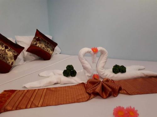 Baan Tai House | Oceanfront Baan Klong House: Rated 8.5/10 & Family-Friendly