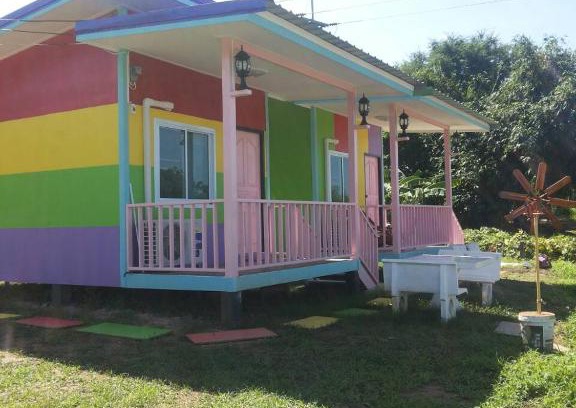 Uthai Thani House | Family-Friendly Baan Oei Erng - Rated 10/10 by Guests