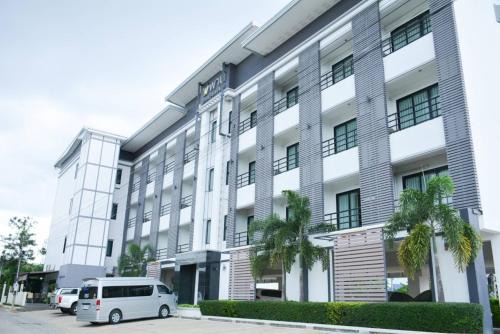 Khon Kaen Hotel | Budget-Friendly Baan Phor Phan Hotel with Breakfast & Access