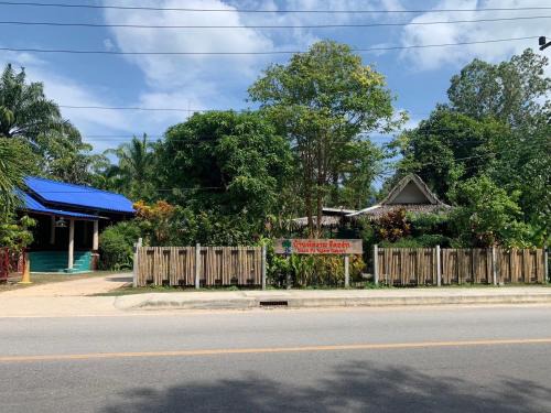 Ao Nang Resort | Relax at Baan Pongam Resort: Family-Friendly with Pool