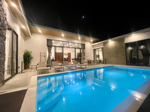 Bophut Villa | Discover Baan Saint-Tropez: Seaview Villa with Pool