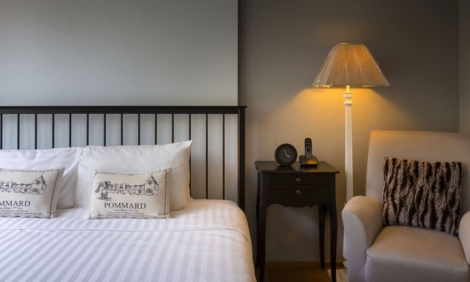 Khao Takiab Apartment | Relaxing Baan SanSuk 2-Bedroom Apt with Pool View