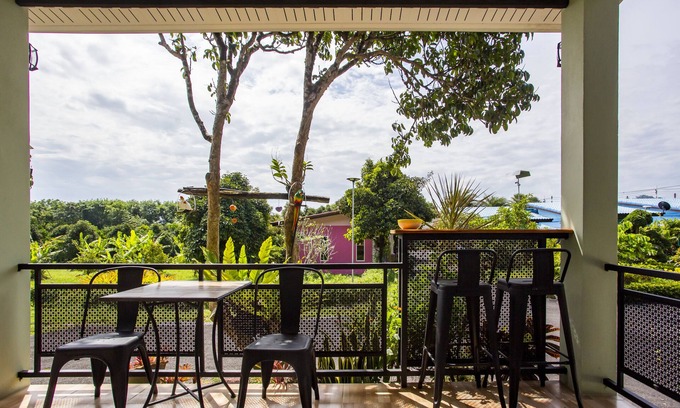 Chanthaburi Hotel | Relaxing Baan Suan Meetang Resort with Top Amenities