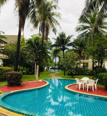 Cha-am House | Relax at Baan Talay Samran with Pool and Garden Views