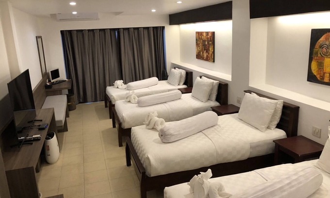 Saphli Hotel | Discover Baan Talay - Thungwualaen: Family-Friendly Retreat