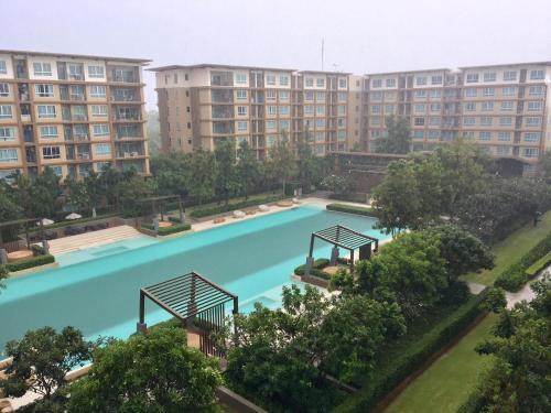 Cha-am Apartment | Discover Baan Tew Lom Condo: Family-Friendly Retreat