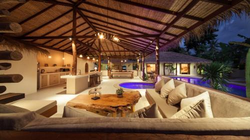 Hin Hong Villa | Discover Baan Tham: 10-Bedroom Oceanfront Villas