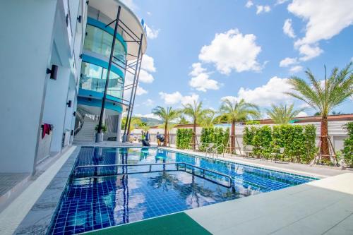 Ranong Hotel | Family-Friendly Baan Yamoo Ranong with Private Pool Access