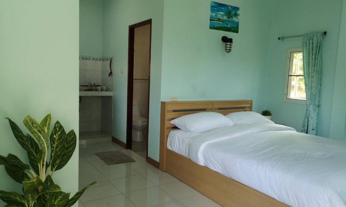 Khuekkhak House | Scenic Baansuan Khaolak: Guest Rated 9/10 Experience