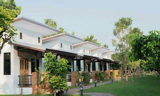 Chiang Mai Hotel | Discover Baansuan Tisa Resort: Family-Friendly Retreat