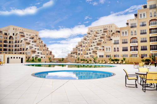 Ras Al Khaimah Apartment | Discover Bab Al Bahr Residence - Family-Friendly Retreat