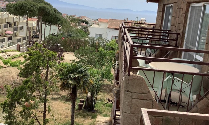 Ozdere Apartment | Discover Babylon Gardens Apart Hotel with Ocean Views